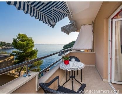 Apartments next to the sea in Osibova bay on the island of Brac, No. 2, private accommodation in city Brač Milna, Croatia